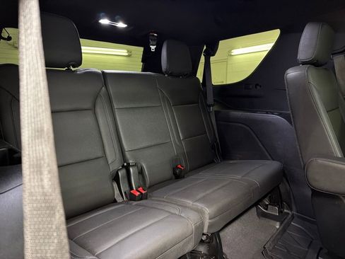 Used 2022 Chevrolet Tahoe Z71 w/ Luxury Package image 32