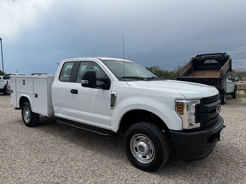 Used 2018 Ford F350 XL AWD/4WD image 1