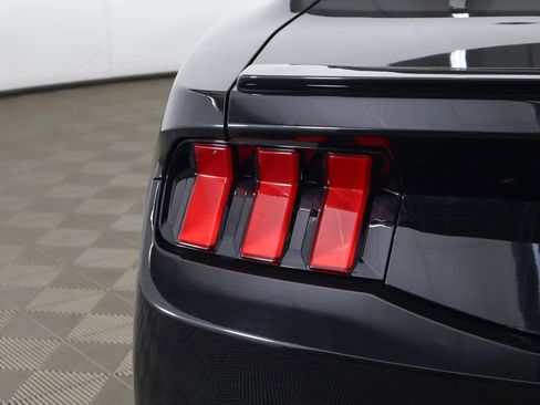 Used 2024 Ford Mustang Premium image 17