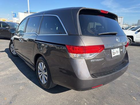Used 2016 Honda Odyssey SE image 5
