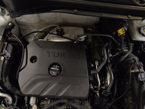 Used 2021 Buick Encore GX Essence FWD image 30