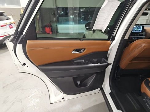 Certified 2023 Nissan Pathfinder Platinum w/ Cargo Package image 23