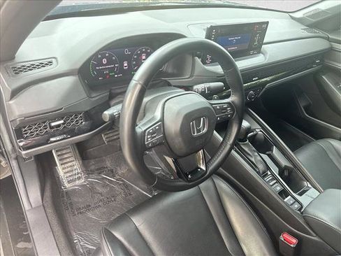 Used 2024 Honda Accord Sport image 18