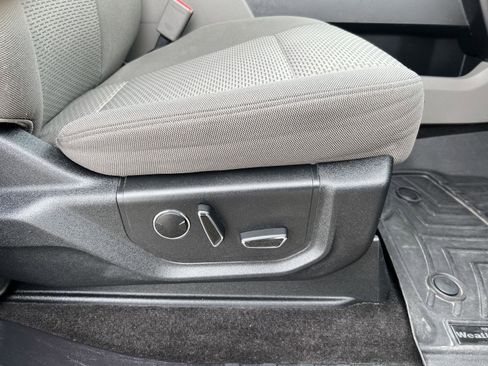 Used 2017 Ford F150 XLT w/ Equipment Group 302A Luxury image 30