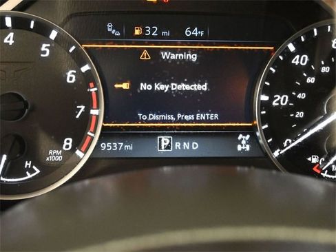 Used 2024 Nissan Titan SV w/ SV Utility Package image 16