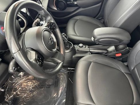 Used 2023 MINI Cooper 4-Door Hardtop FWD image 23