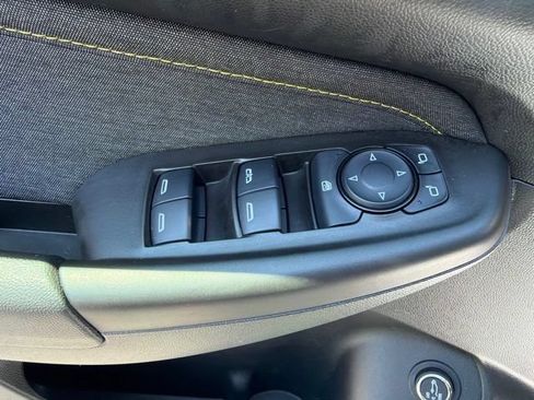 Used 2025 Chevrolet TrailBlazer ACTIV w/ Convenience Package AWD/4WD image 18