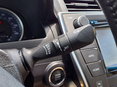 Used 2017 Toyota Camry XLE FWD image 24