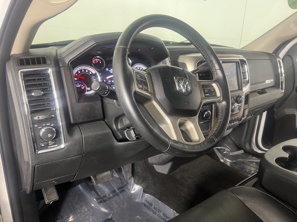 Used 2015 RAM 3500 Laramie w/ Convenience Group AWD/4WD image 18