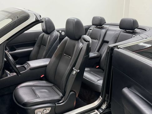 Used 2017 Rolls-Royce Dawn RWD image 13