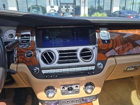 Used 2012 Rolls-Royce Ghost Extended Wheelbase RWD image 8