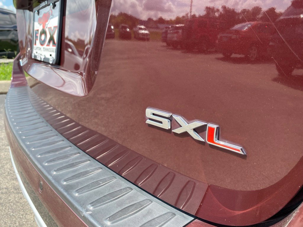 Used 2018 Kia Sedona SX Limited FWD image 11