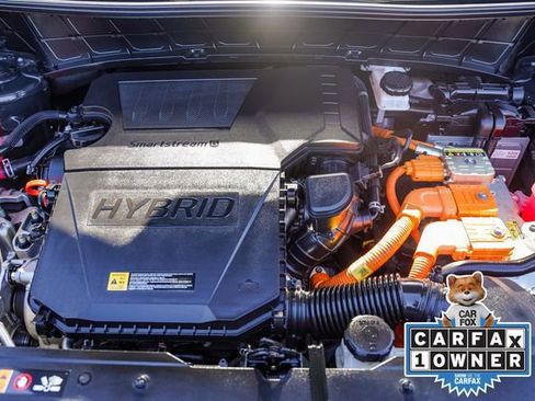 Certified 2023 Kia Niro SX Touring image 25