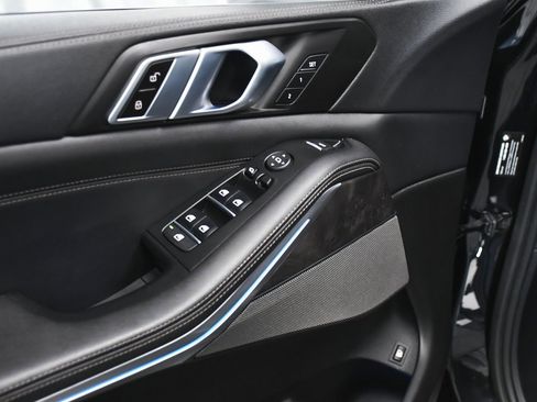 Used 2023 BMW X5 xDrive45e w/ M Sport Package image 10