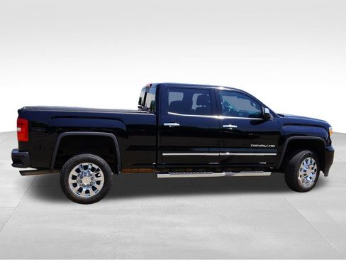 Used 2019 GMC Sierra 2500 Denali AWD/4WD image 4