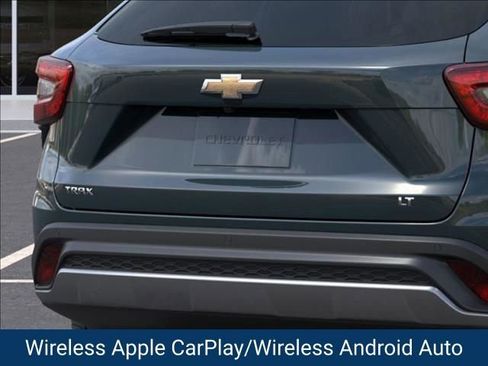 New 2026 Chevrolet Trax LT w/ Driver Confidence Package image 16