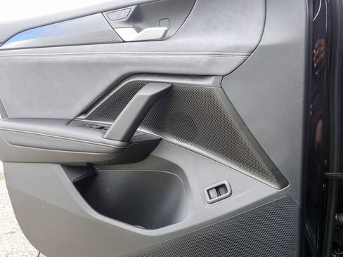 New 2026 Volkswagen Tiguan SE R-Line image 14