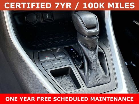 Used 2022 Toyota RAV4 LE FWD image 22