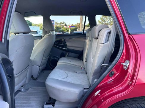 Used 2011 Toyota RAV4 4WD w/ Base L4 Extra Value Pkg image 7