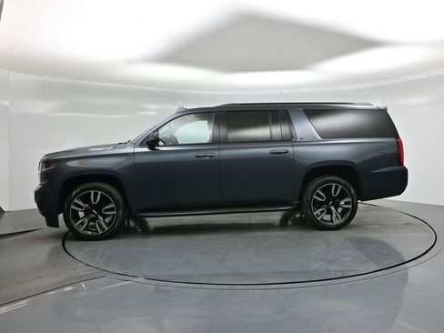 Used 2019 Chevrolet Suburban LT w/ RST Edition RWD image 30