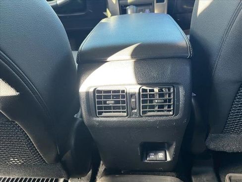 Used 2022 Toyota 4Runner SR5 Premium image 18