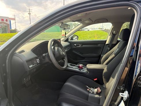 Used 2023 Honda Civic LX image 27
