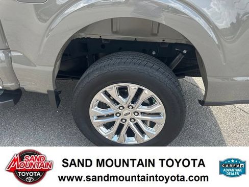 Used 2025 Ford F150 Lariat w/ Equipment Group 501A Mid AWD/4WD image 12