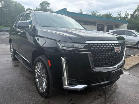 Used 2021 Cadillac Escalade Premium Luxury AWD/4WD image 5
