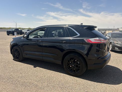 Used 2022 Ford Edge SEL AWD/4WD image 3