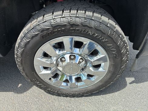 Used 2018 GMC Sierra 2500 Denali w/ Duramax Plus Package AWD/4WD image 20