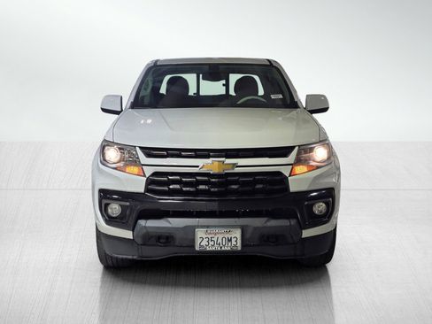 Used 2022 Chevrolet Colorado LT w/ Luxury Package image 2