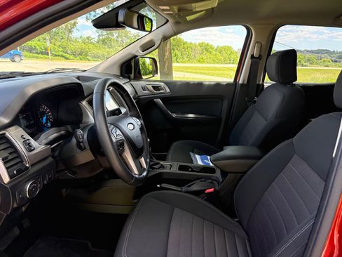 Used 2019 Ford Ranger XLT w/ Equipment Group 302A Luxury AWD/4WD image 12