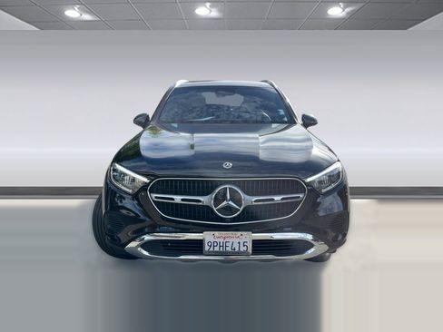 Used 2024 Mercedes-Benz GLC 300 4MATIC image 4