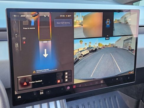 Used 2024 Tesla Cybertruck AWD Crew Cab image 11