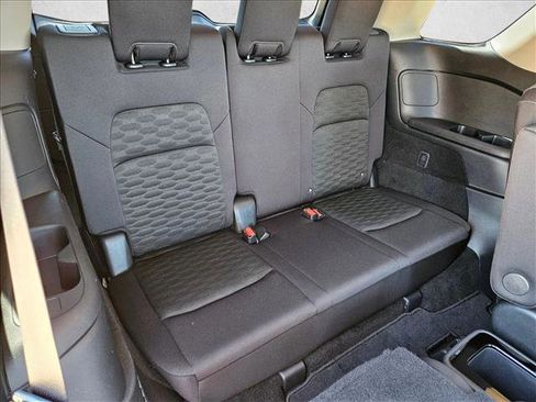 Used 2024 Nissan Pathfinder SV w/ SV Premium Package image 20