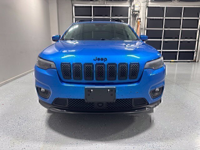 Used 2021 Jeep Cherokee Latitude Plus AWD/4WD image 3