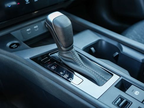 Used 2026 Nissan Sentra SV w/ Floor Mat Package FWD image 21