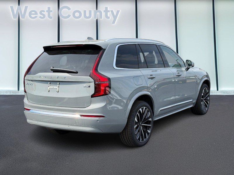 New 2026 Volvo XC90 B6 Ultra w/ Protection Package AWD/4WD image 3