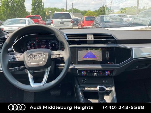 Certified 2025 Audi Q3 2.0T Premium w/ Convenience Package image 33