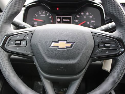 New 2026 Chevrolet Trax LS image 25