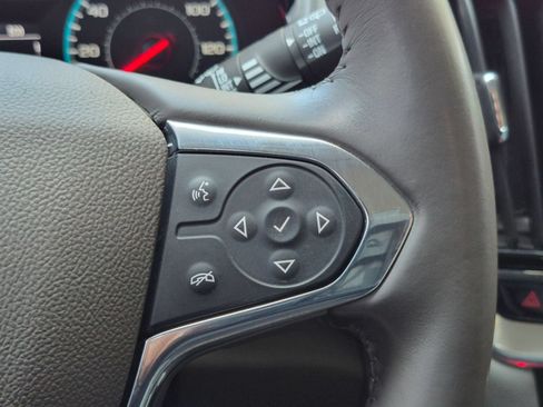 Used 2019 Chevrolet Traverse LT FWD image 14