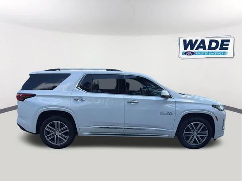 Used 2024 Chevrolet Traverse High Country FWD image 4