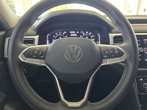 Used 2023 Volkswagen Atlas SEL AWD/4WD image 23
