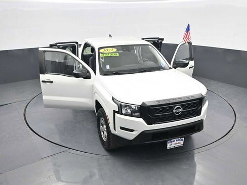 Used 2022 Nissan Frontier S image 43
