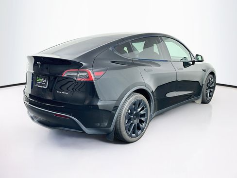 Used 2022 Tesla Model Y Long Range AWD/4WD image 9