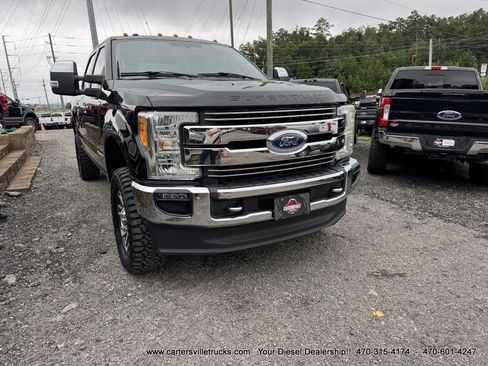 Used 2017 Ford F250 XLT w/ XLT Premium Package AWD/4WD image 4