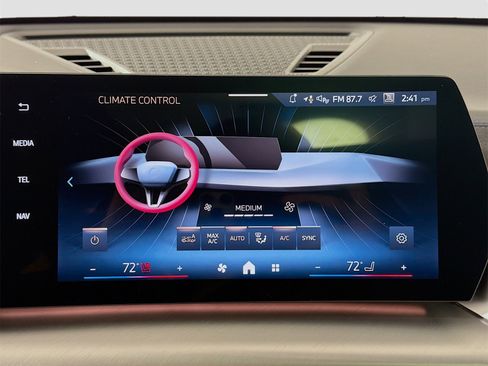 New 2026 BMW X2 xDrive28i w/ M Sport Package image 19