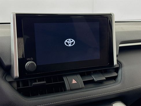 Used 2023 Toyota RAV4 XLE w/ Convenience Package image 12