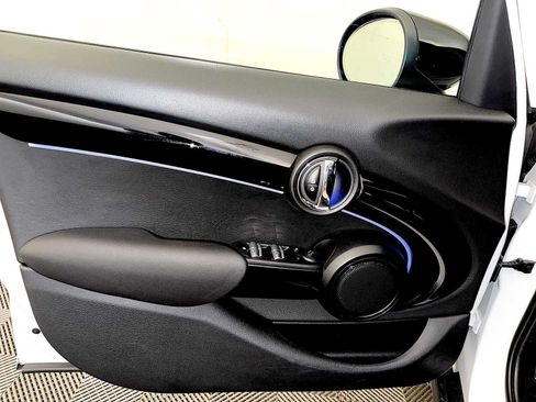 Certified 2023 MINI Cooper S w/ Signature Upholstery Package FWD image 11