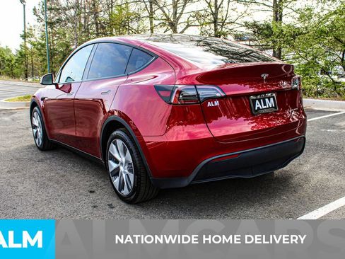 Used 2024 Tesla Model Y Long Range image 5